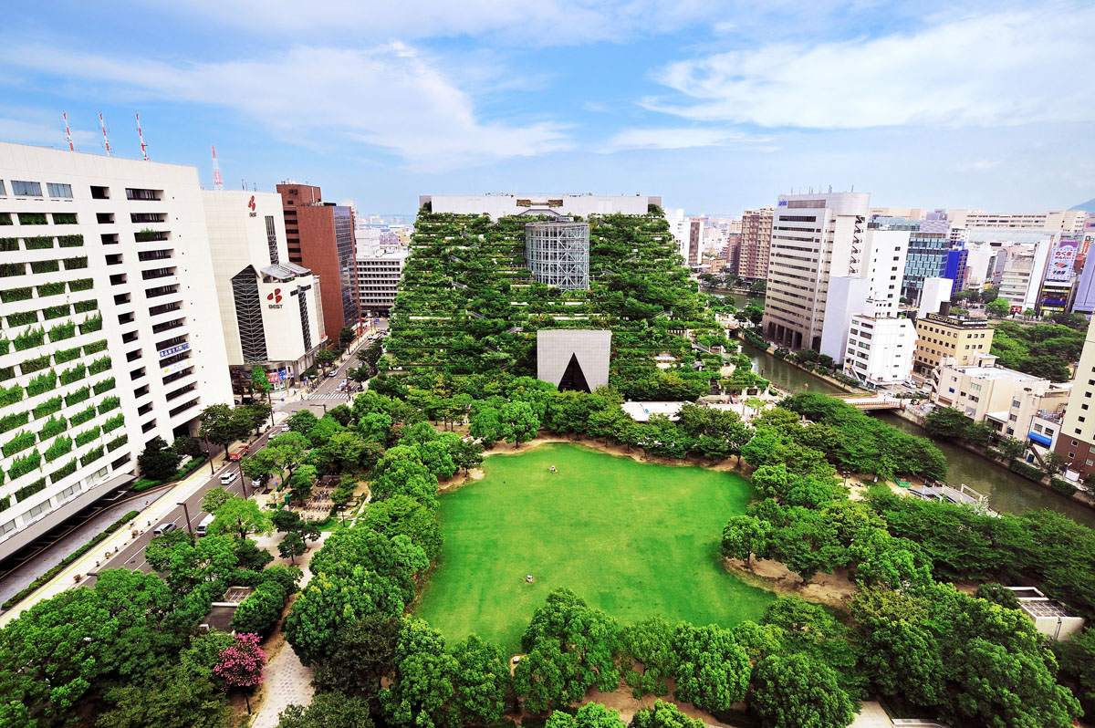 アクロス福岡　（福岡市）