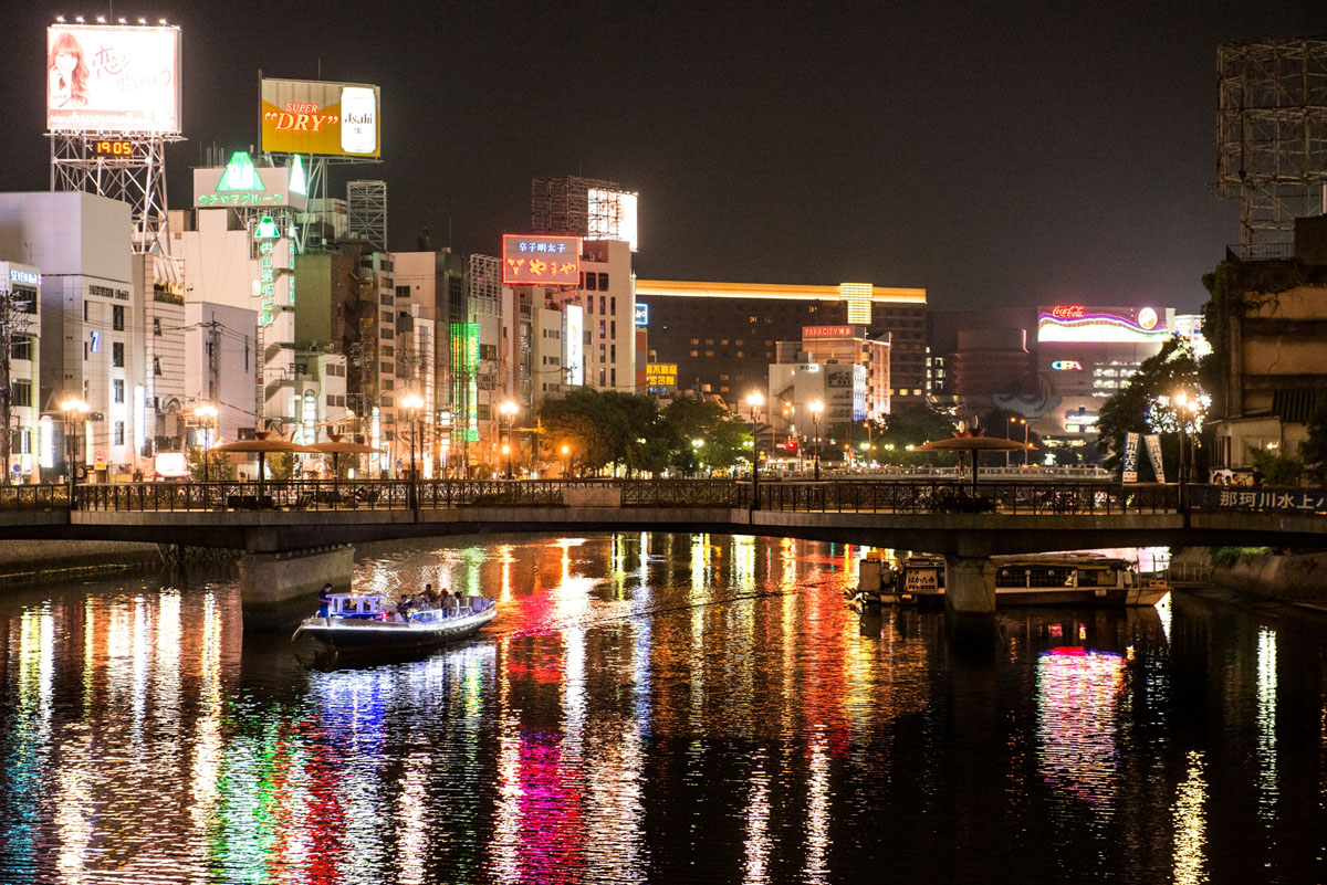 中洲のネオン　（福岡市）